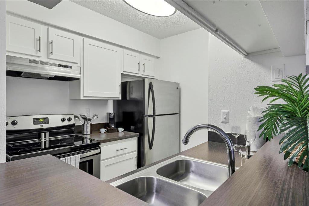 Special Apartment 1Br With Gym And Parking Bradenton Eksteriør billede